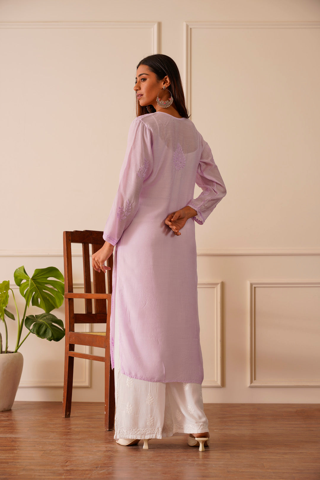 Delightful Lavender Muslin Straight Kurta