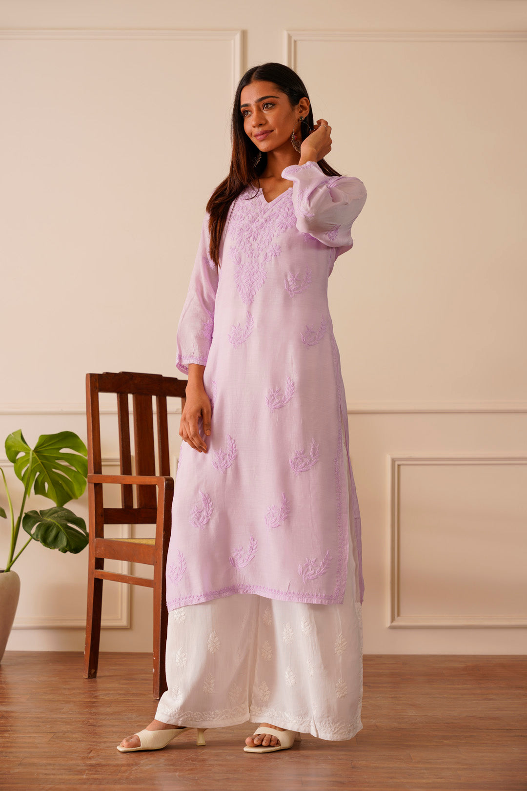 Delightful Lavender Muslin Straight Kurta