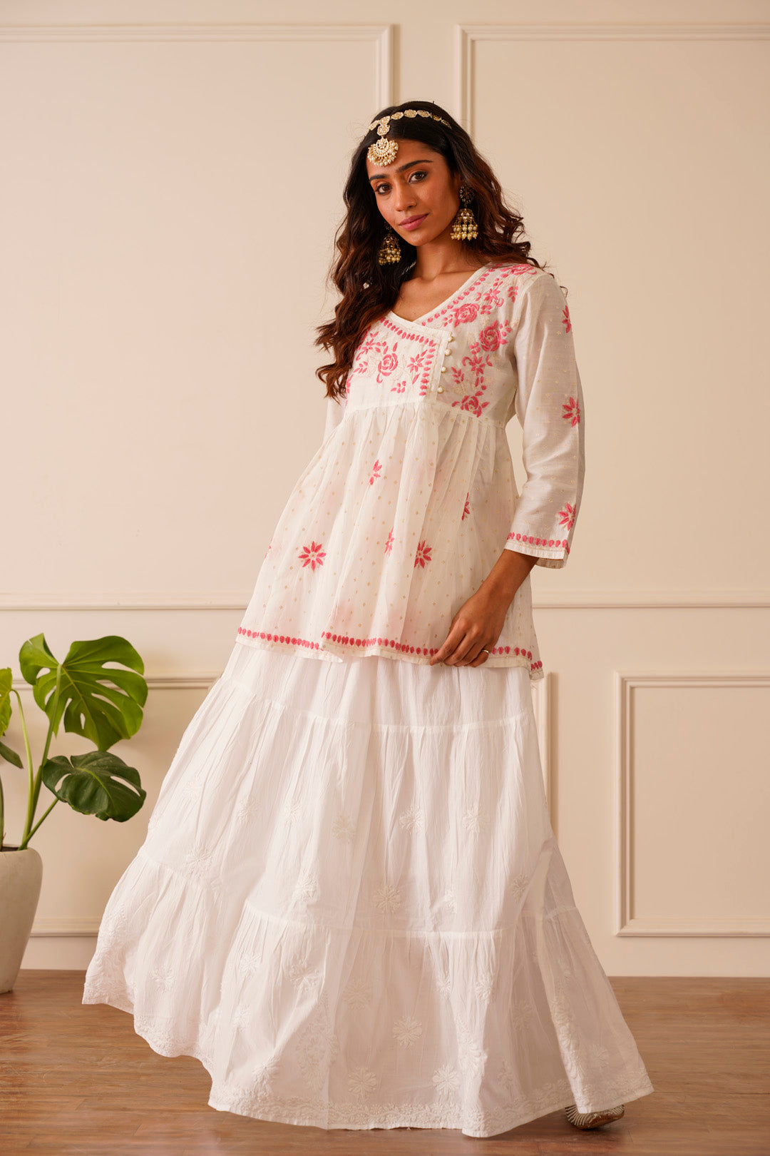 Medium White Printed Cotton Short Kurti at Rs 595/piece in Jaipur | ID:  2851654118733