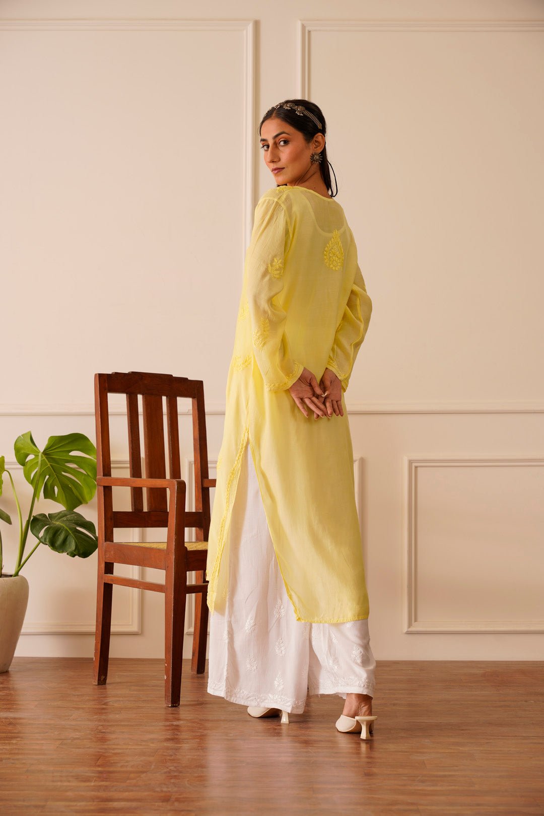 Captivating Light Yellow Muslin Straight Kurta - House Of Awadh